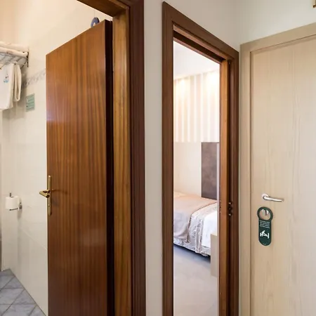 Cavour 3* Cesenatico