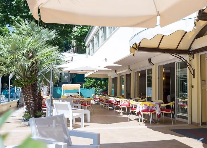 Otel Cavour