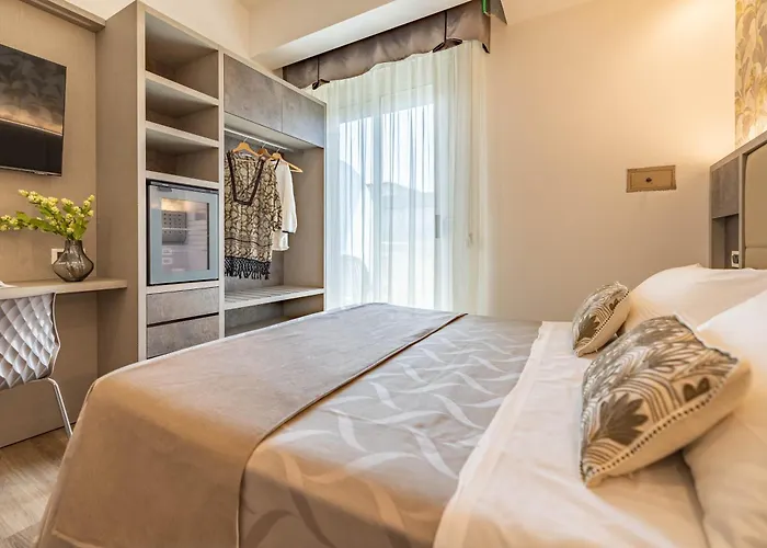 Hotel Cavour Cesenatico
