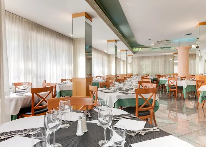 Hotel Cavour Cesenatico